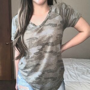 American Eagle Soft Sexy V Neck Camo Burnout Tee T-Shirt Medium